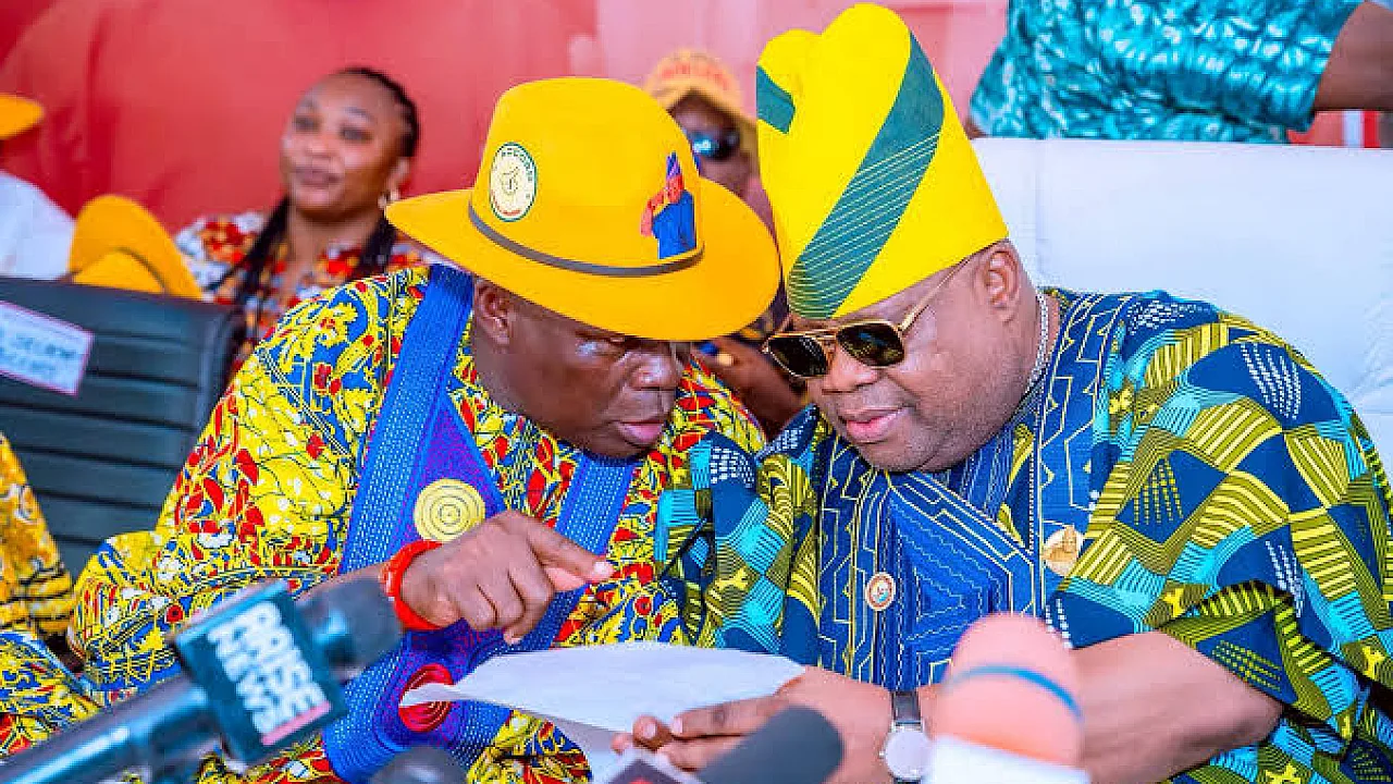 2027: Adeleke Inaugurates Campaign Council for Sen.Oyewumi's Re-election
